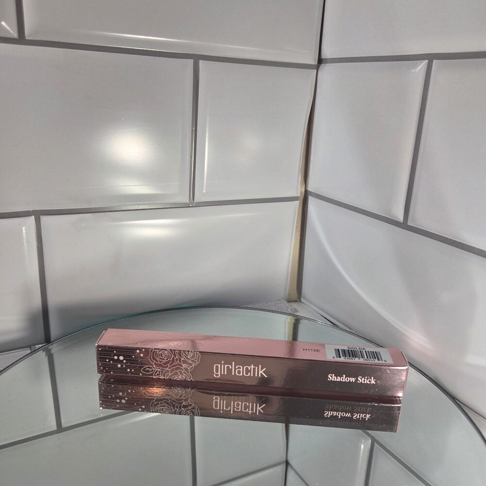 girlactik Shadow Stick